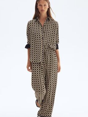 H&M Black & Cream Printed Straight-Leg pants